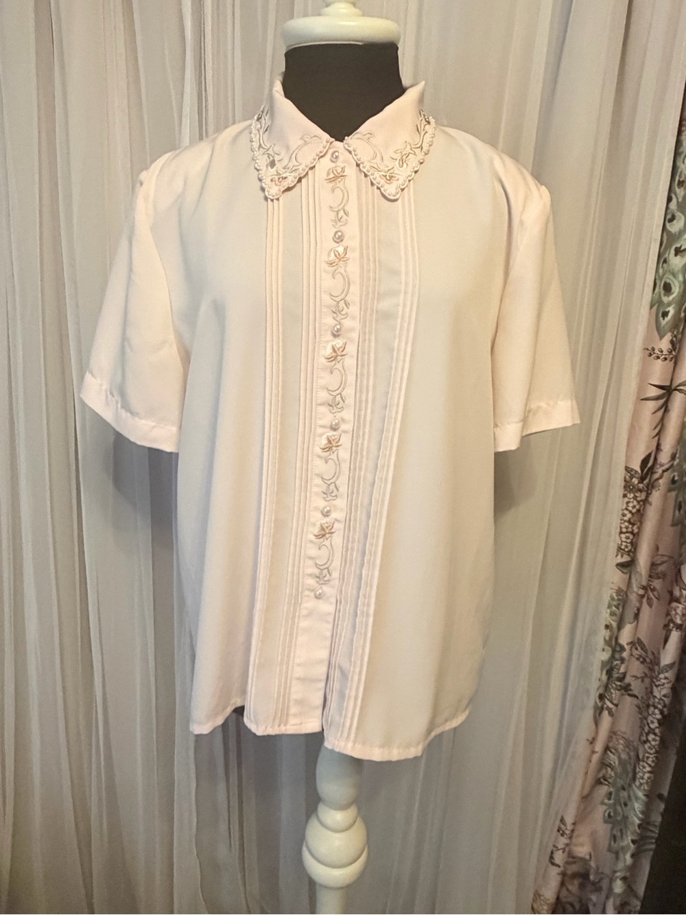 Vintage Christie & Jill Blouse with Pearl Buttons and detail.